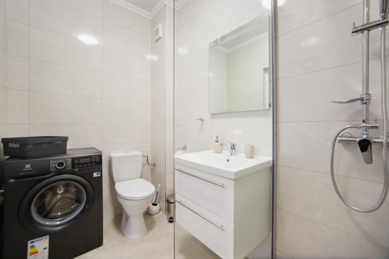 Appartement Trio Pink à Oradea Extérieur photo